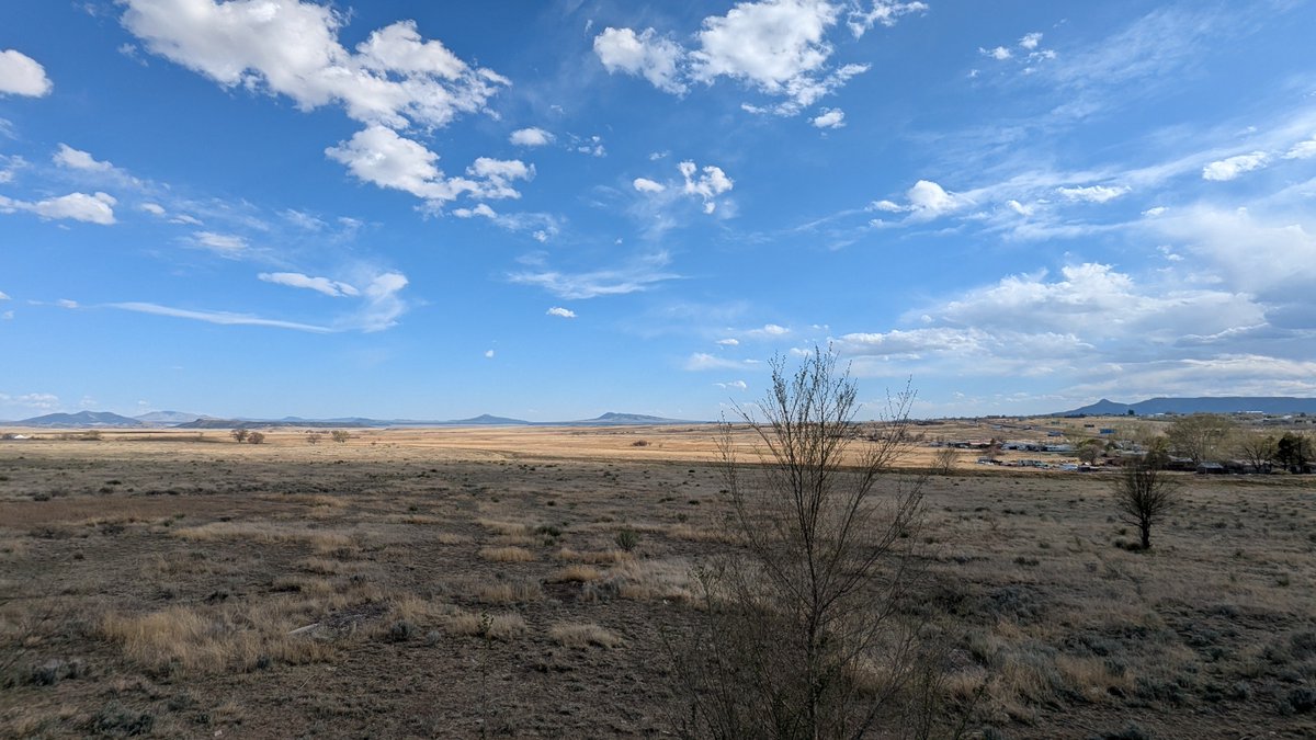 jmeds2000's tweet photo. @sovietsoleri Northern NM yesterday https://t.co/OuRGCSKsKB