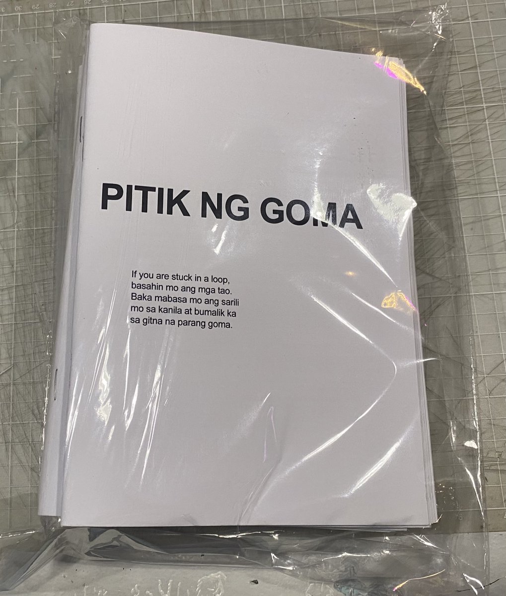 khadaliz's tweet photo. 1/2 oi wasap! libreng online zine ko nga pala. pwede rin mag donate pag na tripan nyo! (gcash: 09061861221) may hardcopy rin kaso may bayad. irerelease ko sa sunny16 bukas! punta kayo at chika rin tayo!

link ng zine: https://t.co/vz8nFZsEno https://t.co/0FgU7Evyin