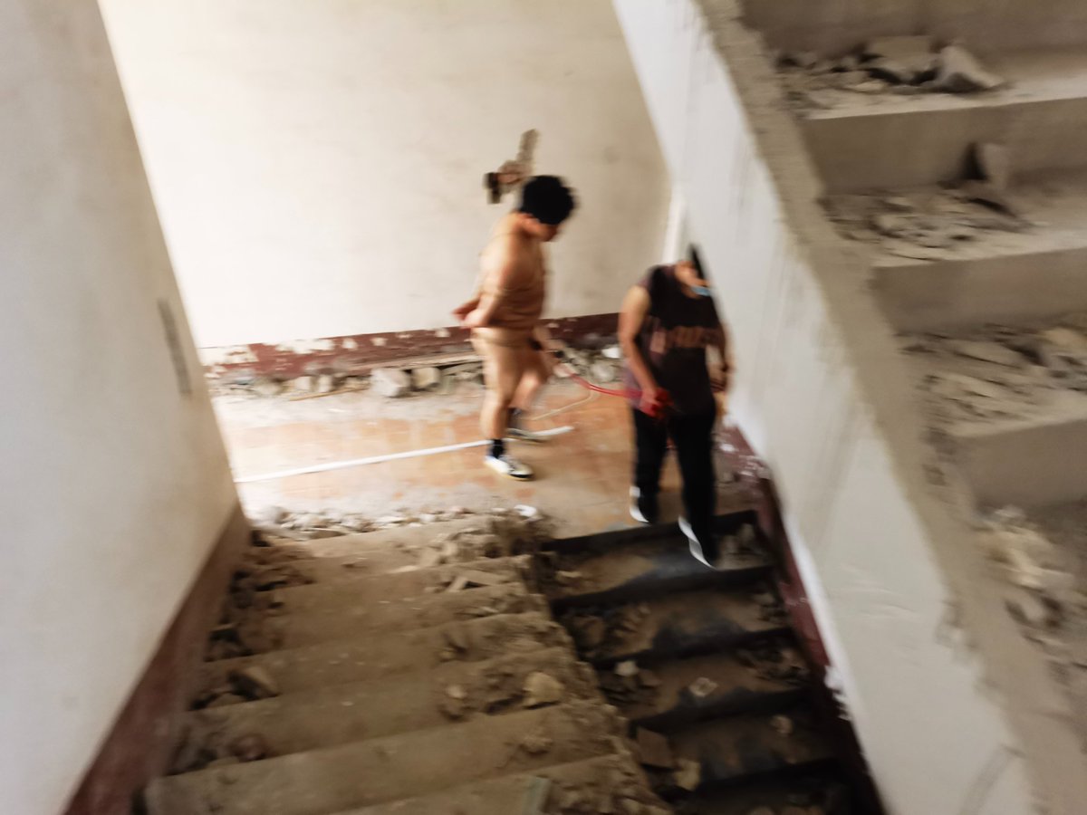 青王路开放学院•驷马
被玩