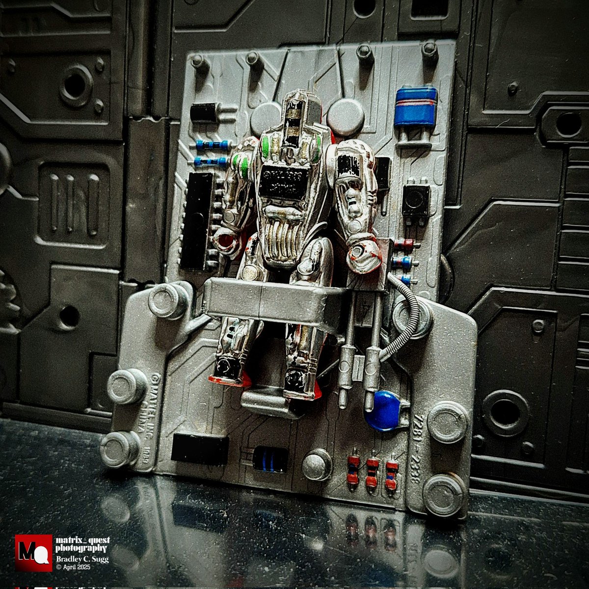 BradleyCSugg's tweet photo. - Debugg, the heroic super-sleuth from the "Computer Warriors" toyline by Mattel from 1989-1990.

#ActionFigures #ToyPix #ActionFigurePhotography #ActionFigureCommunity #Mattel #ComputerWarriors #Debugg #matrix_quest https://t.co/HFbyiG2sgQ
