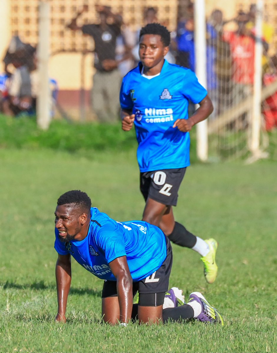 sportslens1's tweet image. Marvin Joseph Youngman is the engine that keeps Vipers SC running.
From controlling tempo to breaking lines — he does it all in midfield!
#Youngman #VipersSC #MidfieldMaestro @VipersSC
