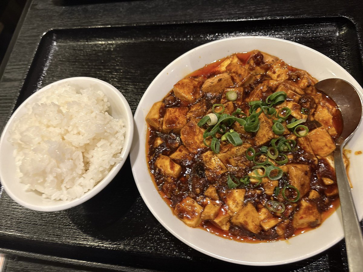 Baphomet_pad's tweet photo. 社会人ランチ🇨🇳 https://t.co/a8EUXD8pOm