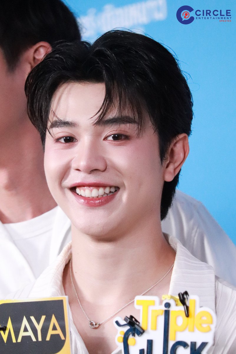 ช่วงสัมภาษณ์ “บีเวอร์-ต้นหลิว” ในงานบวงสรวงซีรีส์ Fourever You เพราะรักนำทาง Part 2 

FOR YOU FOREVER 
#WorshipFoureverYou2 
#bbverpj #tonliewmtp
#บีเวอร์ต้นหลิว #BeverTonliew