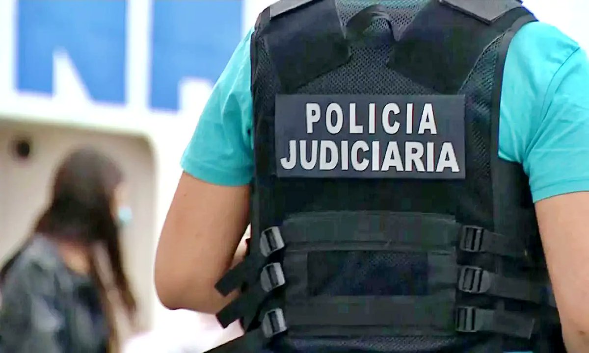 TROFA: HOMEM SUSPEITO DE VIOLAR MULHER NUM GINÁSIO | Mais aqui: radioregional.pt/?p=392099