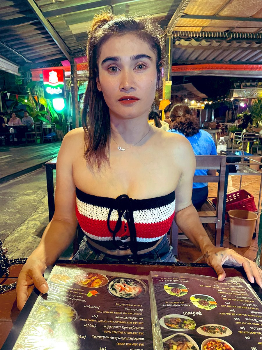 มุมน่ารักเรามีไม่มาก มีแต่มุมห้องพร้อมท่ายาก สนใจไหม 🤪🤪 #phuket #ภูเก็ต #กระบี่