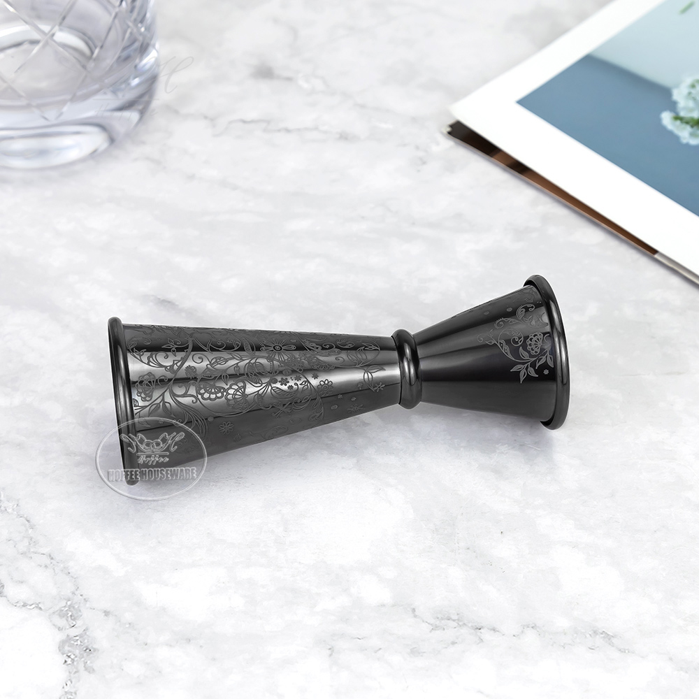 hoffeehouseware's tweet image. Level up your cocktail skills with our Double End Bar Measuring Cup  Japanese Jigger! 🍸 Customizable with your logo &amp;amp; measurements (ML/OZ). Perfect for precision pours. 
#barware #cocktailtools #mixology