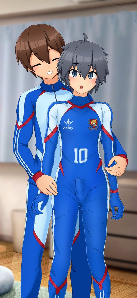 先輩のユニスーツを着せてもらう空くん(修正)