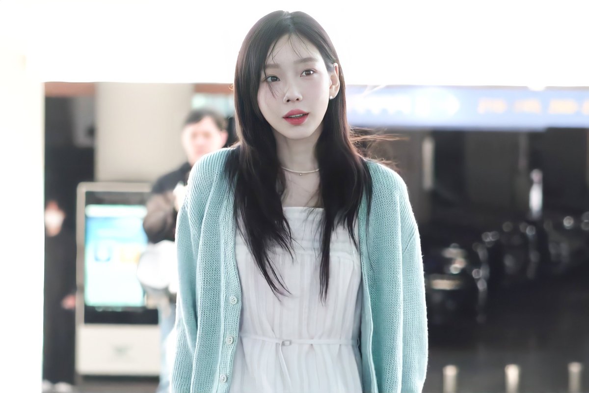 GG8_EDIT's tweet image. 250425 인천공항 태연 

#태연 #TAEYEON