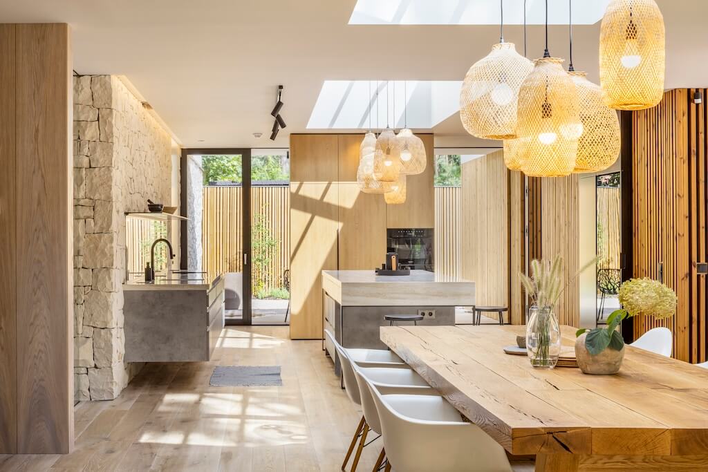 AmazingArchi's tweet image. Live like on a beautiful holiday, Lhota, North Bohemia by Atelier Kunc Architects
Read more: amazingarchitecture.com/houses/live-li…
Photography: Peter Fabo

#Bohemia
#czechreoublic

#architect
#architecture
#amazingarchitecture