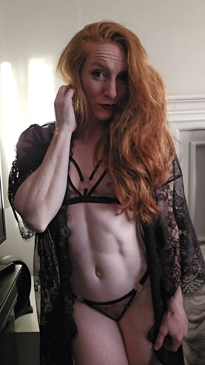 FitLittleRedhead tweet media