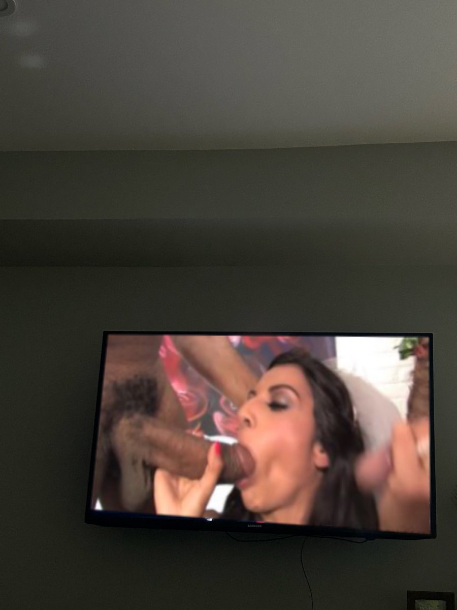 kendraab_57's tweet photo. Watching my bestie @shanexxxdiesel. Love ya https://t.co/zJTbVmFT5z