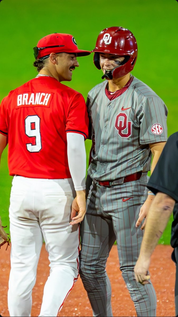🔥 Two of the best on the diamond... facing OFF! ⚾️ It's a Branch Bros reunion, but on opposite sides of the field tonight! What an incredible experience to watch! Let's GOOO! #LeopardLegends #BrotherVsBrother #FamilyFeud #BaseballNight