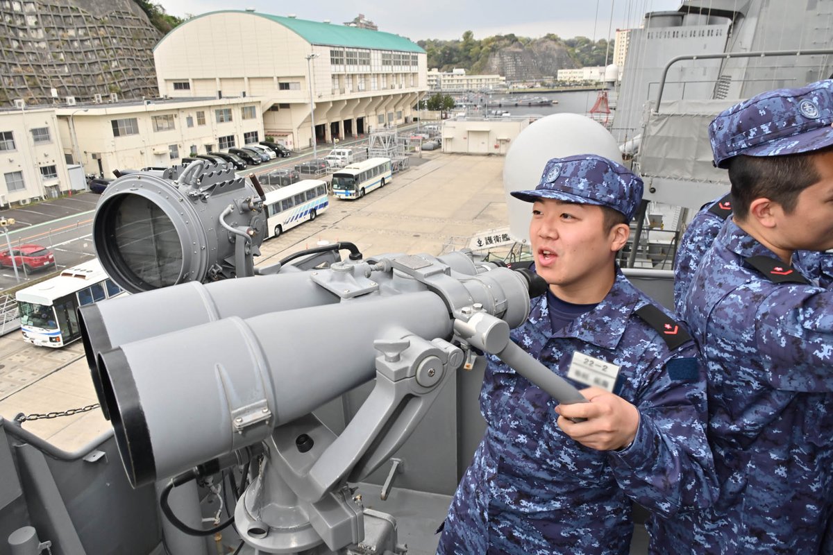 海上自衛隊　横須賀地方総監部　盾 横須賀地方総監部【公式】 on X