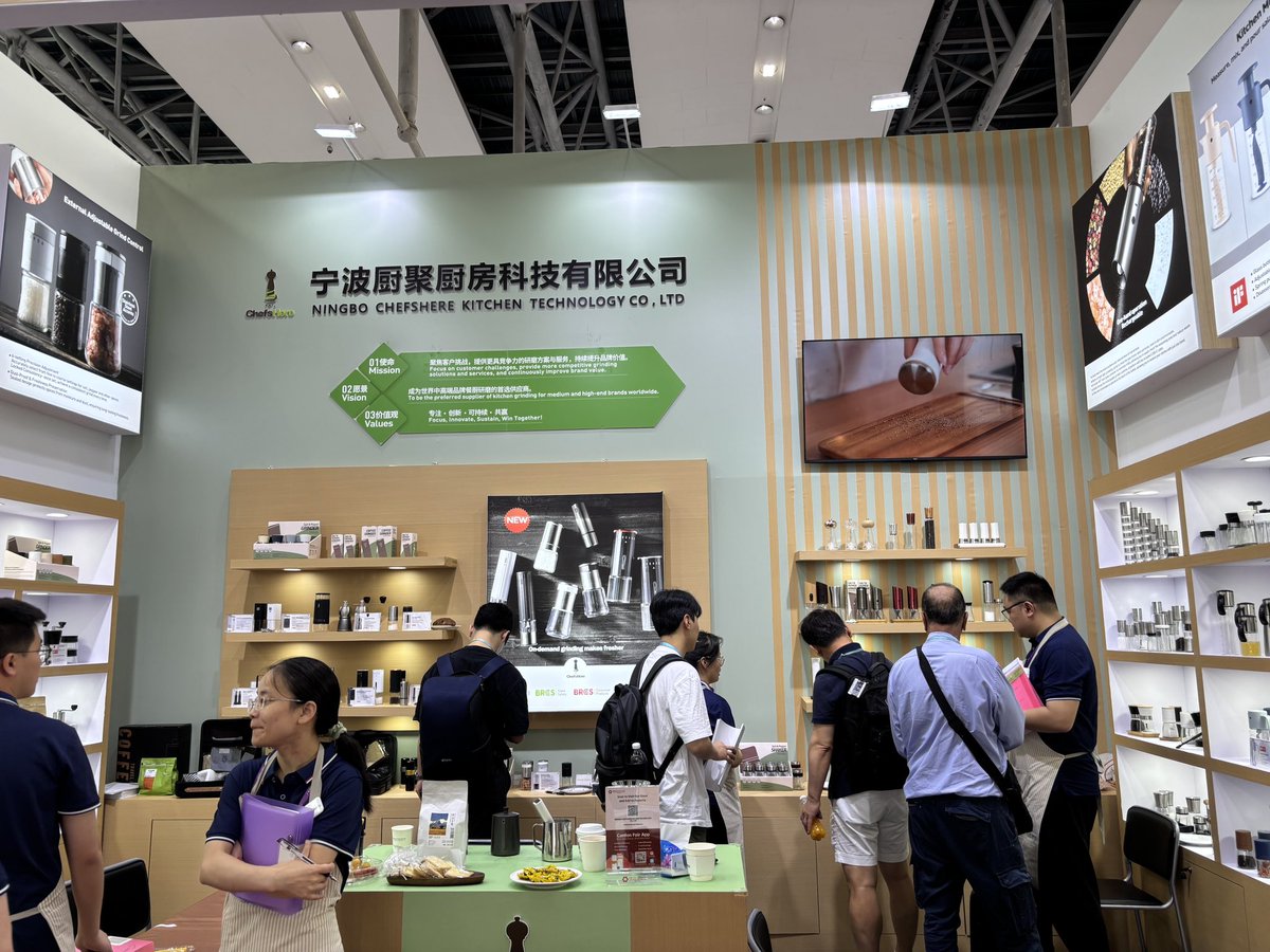 Chinagama1997's tweet image. Thank you to all our clients who stopped by and gave us amazing feedback on our custom gifts and tote bags! We’re so happy you love them! 💖
Still at the fair? Don’t miss out – come say hi at Booth Area A 5.2K07-08 and let’s chat!
#CantonFair2025 #BoothVibes