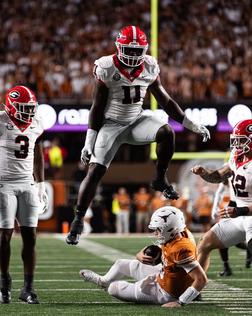 BassinDawg's tweet photo. #Dawgs AT LAST...
💯🐶🏈 #GoDawgs #DawgsInTheNFL #WiseUp https://t.co/xS4nloMUds