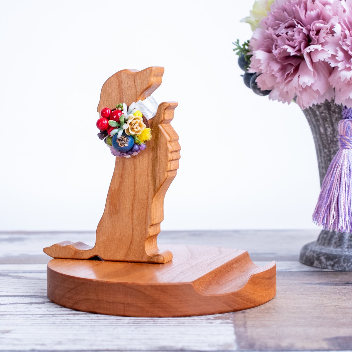 hummingbirdoct's tweet photo. 今年の母の日は、5月11日(日)です。
母の日のプレゼントにぴったりな特別なスマホスタンドをご用意しております。
#犬のいる暮らし #犬のいる生活
#母の日 #InFRAME #creema

https://t.co/nvHARZ8peN
https://t.co/50xjN4xlpN https://t.co/Js0Ij0tud0
