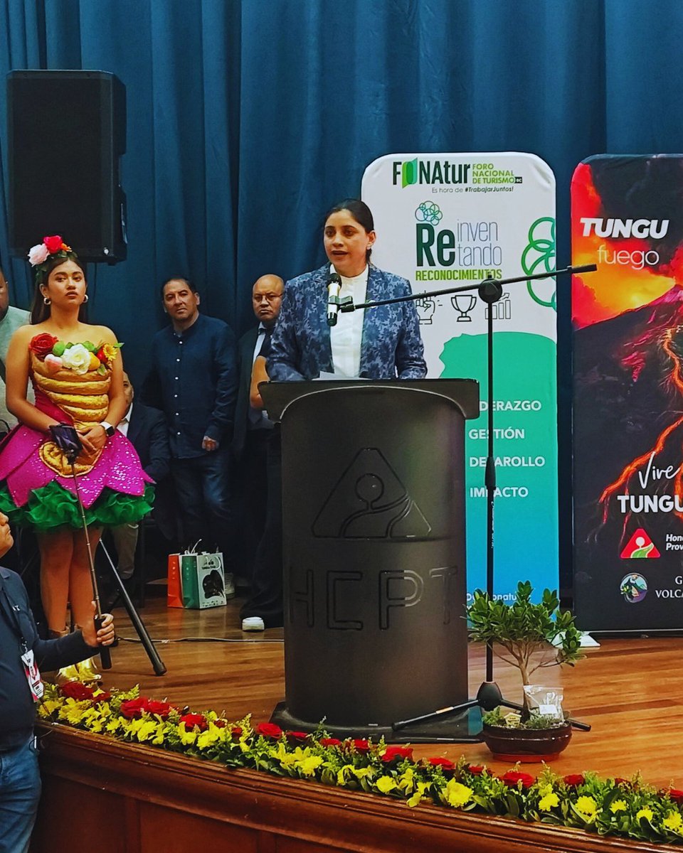 🇪🇨¡Arrancó #FONATUR2025 ! Con la participación de nuestra viceministra <a href="/SilvanaRamirezV/">Silvana Ramírez</a>, autoridades locales y representantes del sector, inauguramos en Ambato la quinta edición del Foro Nacional de Turismo: un espacio clave para fortalecer el desarrollo turístico del Ecuador.🧵