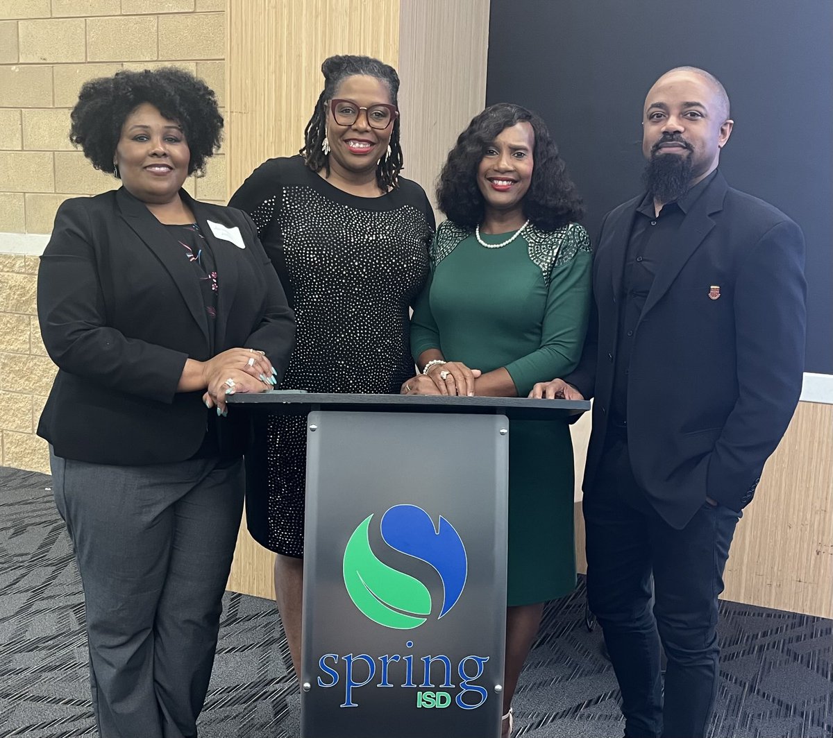 Spring ISD College Counselors celebrated our 2025 seniors during the Huntsman Scholarship Banquet. Four students from each high school were awarded a $20,000 scholarship.
⁦<a href="/whsmustangs/">Westfield Mustangs</a>⁩ ⁦⁩ ⁦<a href="/AdrianneSHolmes/">Dr. Adrianne Sterling Holmes</a>⁩ ⁦⁦<a href="/cwhs_springisd/">Carl Wunsche Sr. High School</a>⁩ ⁦<a href="/SPRINGHIGHLIONS/">Spring High School</a>⁩