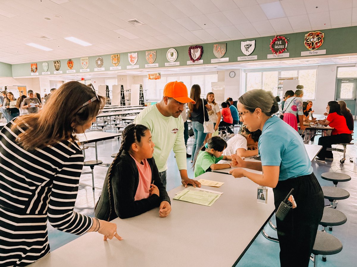 Tonight we welcomed the next group of Warriors as they took the first step in shaping their middle school journey at Elective Request Night. 💫📚