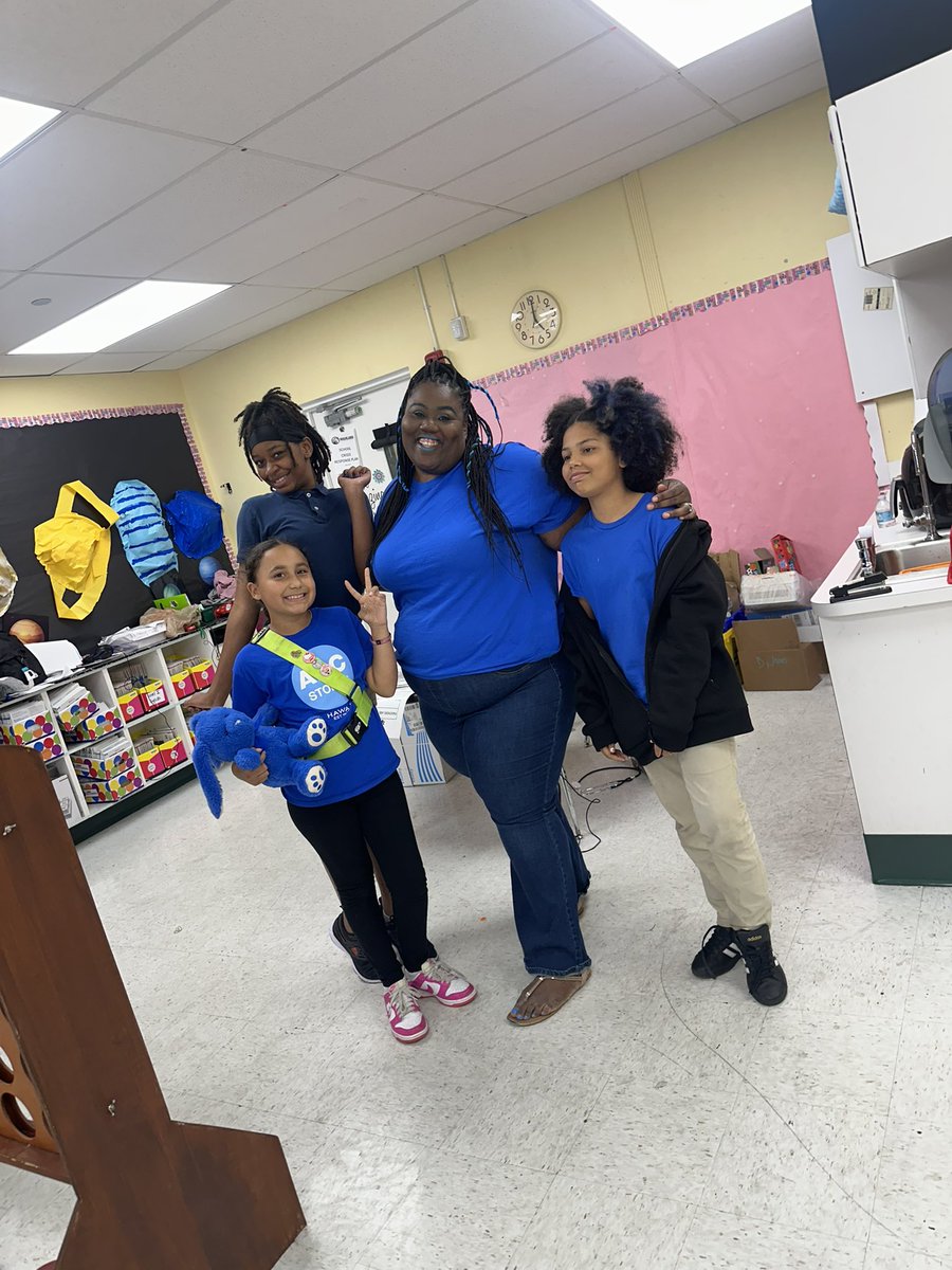 Day 2 Tuesday blue for earth day!