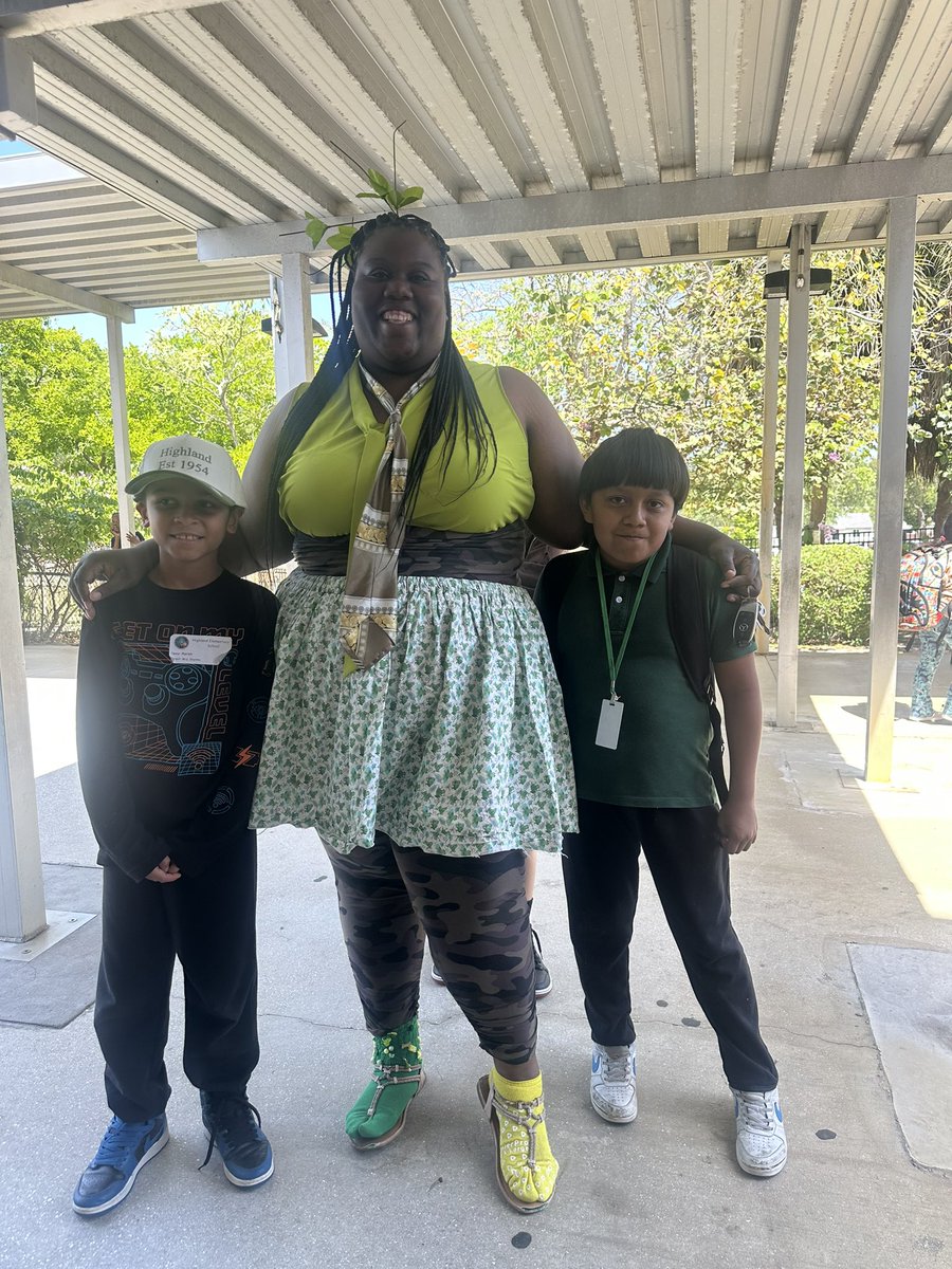 Day 4 Photosynthesis day wacky tack green!!!!!! <a href="/HighlandElemPBC/">Highland Elementary</a>