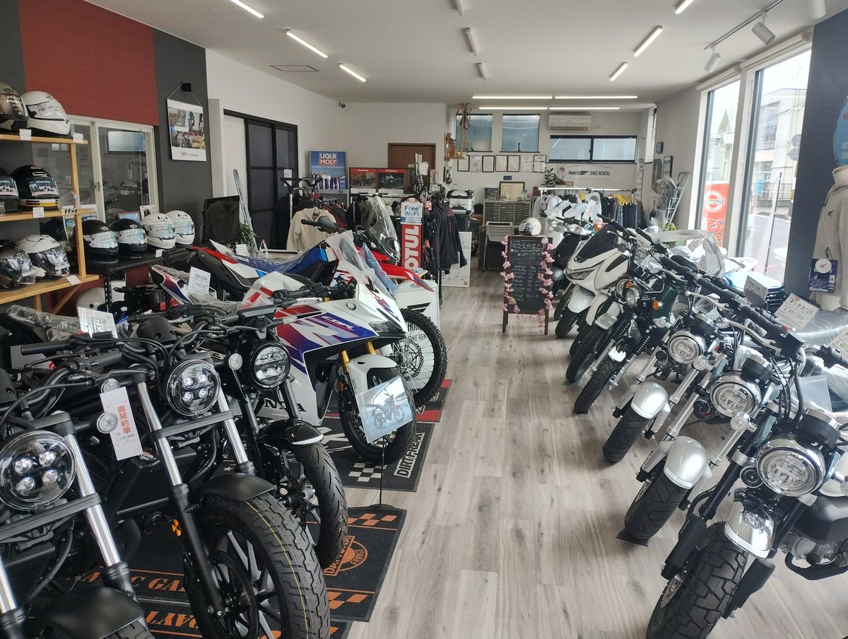 まもなくゴールデンウィークが始まりますね😊当店在庫車両であれば4/30にまでにご契約頂ければ、連休間に合いますよ👍連バイクで楽しんでみませんか🎉