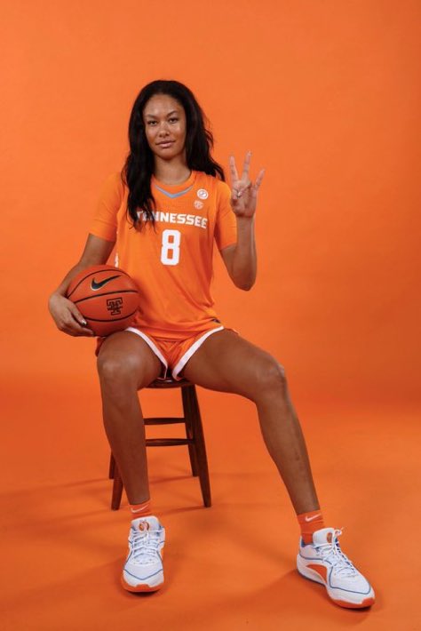 LSU’s Jersey Wolfenberger has committed to Tennessee🍊