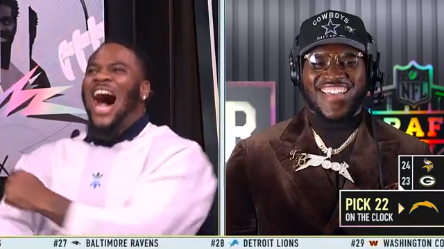 brgridiron's tweet image. Cowboys new OL Tyler Booker has Micah Parsons absolutely HYPED