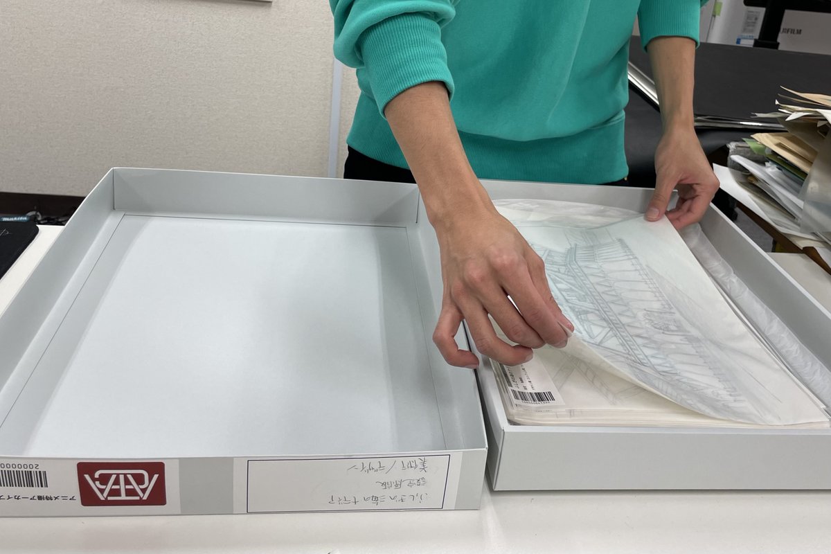 3,000円のご寄付で、資料を劣化の要因から保護する中性紙製の収納箱を1つ用意できます。
ATACは保管している資料をできるだけ長くそのままの状態に保てるように努め、未来に遺す活動に取り組んでいます！
活動にお力添えいただけますと幸いです🙇🙇
#ATAC #アニメ特撮アーカイブ機構