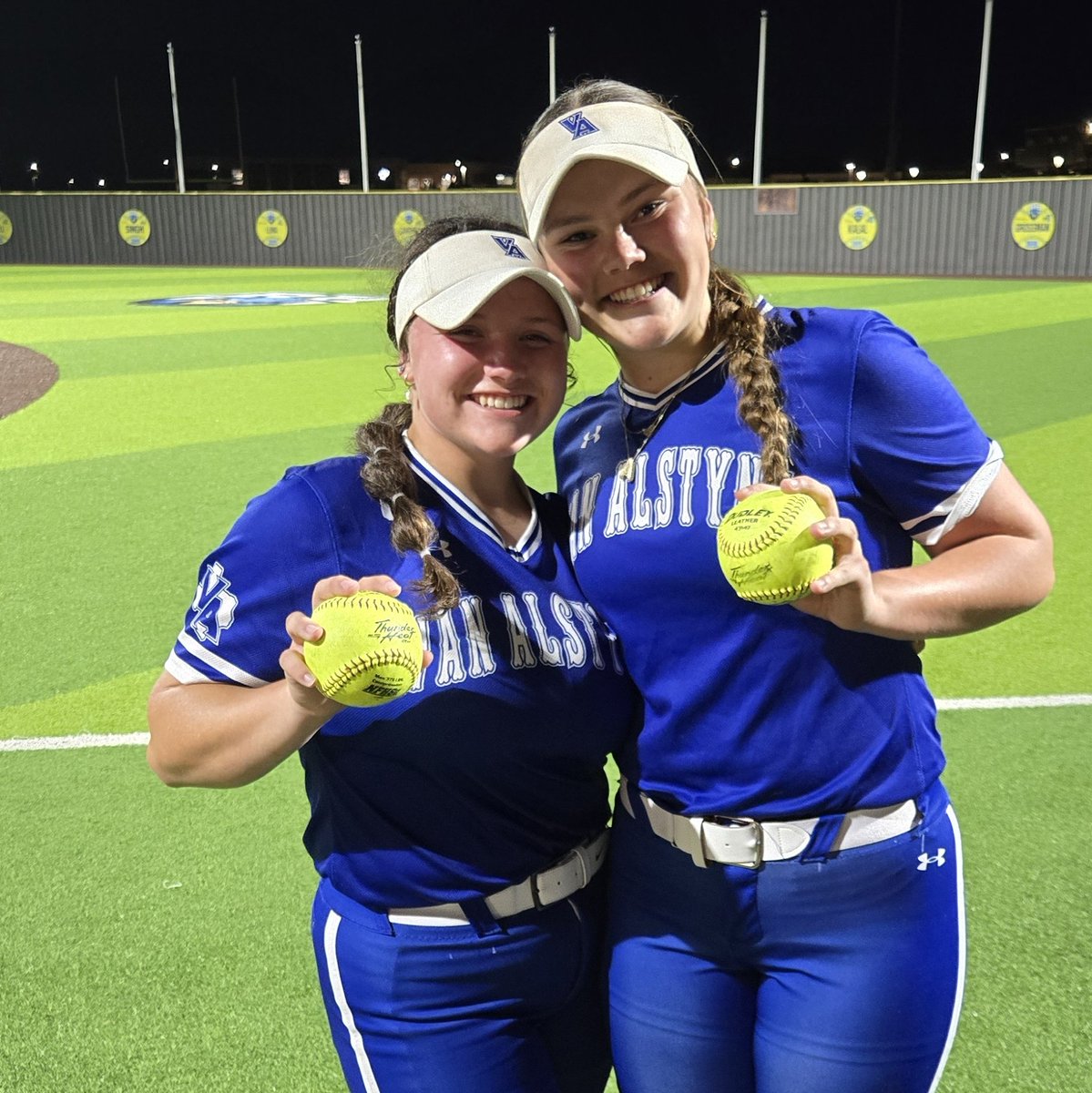 Van Alstyne Softball tweet media