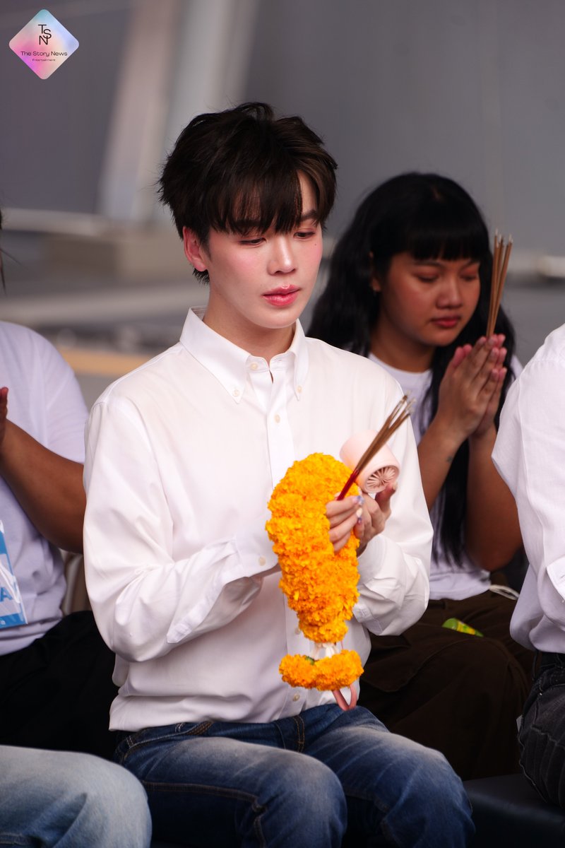 TheStoryNewsEnt's tweet photo. “ปอนด์-เอิร์ธ” ร่วมพิธีบวงสรวง FourEverYou Project Part 2 ✨️
FOR YOU FOREVER
#FoureverYouProjectPart2
#WorshipFoureverYou2
#pondponlawit #cooh https://t.co/dO6yBKtv74