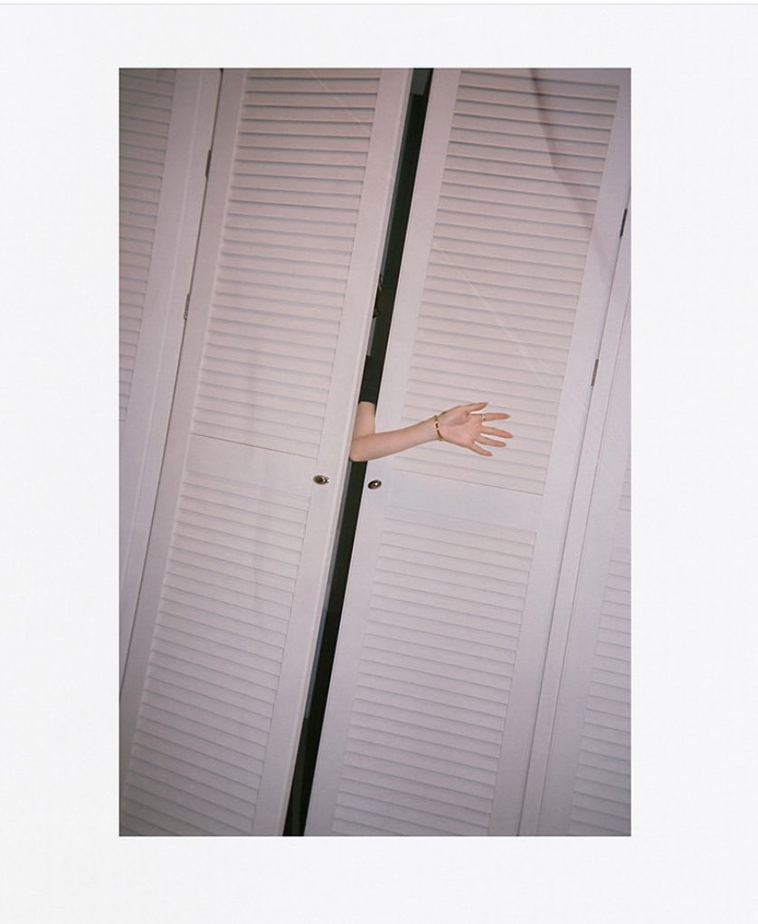 todayis_wenseuI's tweet photo. WENDY IS FINALLY COMING OUT OF THE CLOSET https://t.co/9CPiwPFi2D