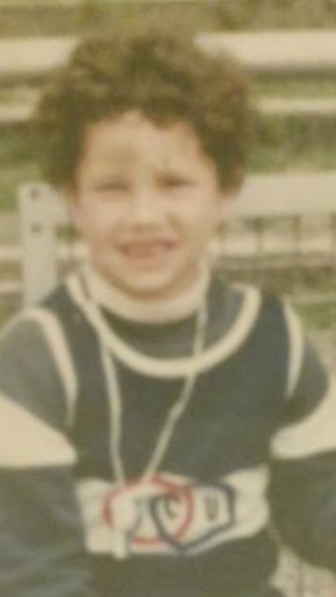 Donde esta la escoba??? Jajaja
Nunca hay que subestimar al más grande y galardonado del basket uruguayo!!! SPORTING CLUB URUGUAY!!!?