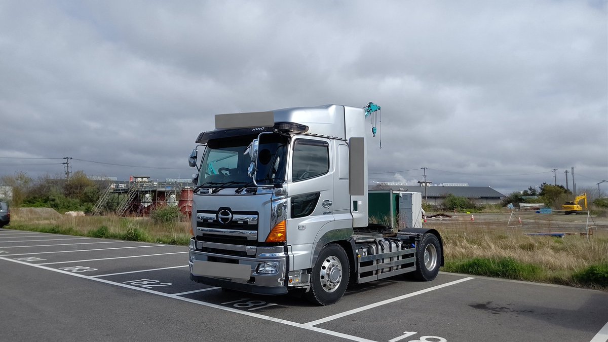 久しぶりにこっちのアカウント開いた気がする😇

隠居していた間色々有りました…
転職活動も無事終わりました( ˇωˇ )