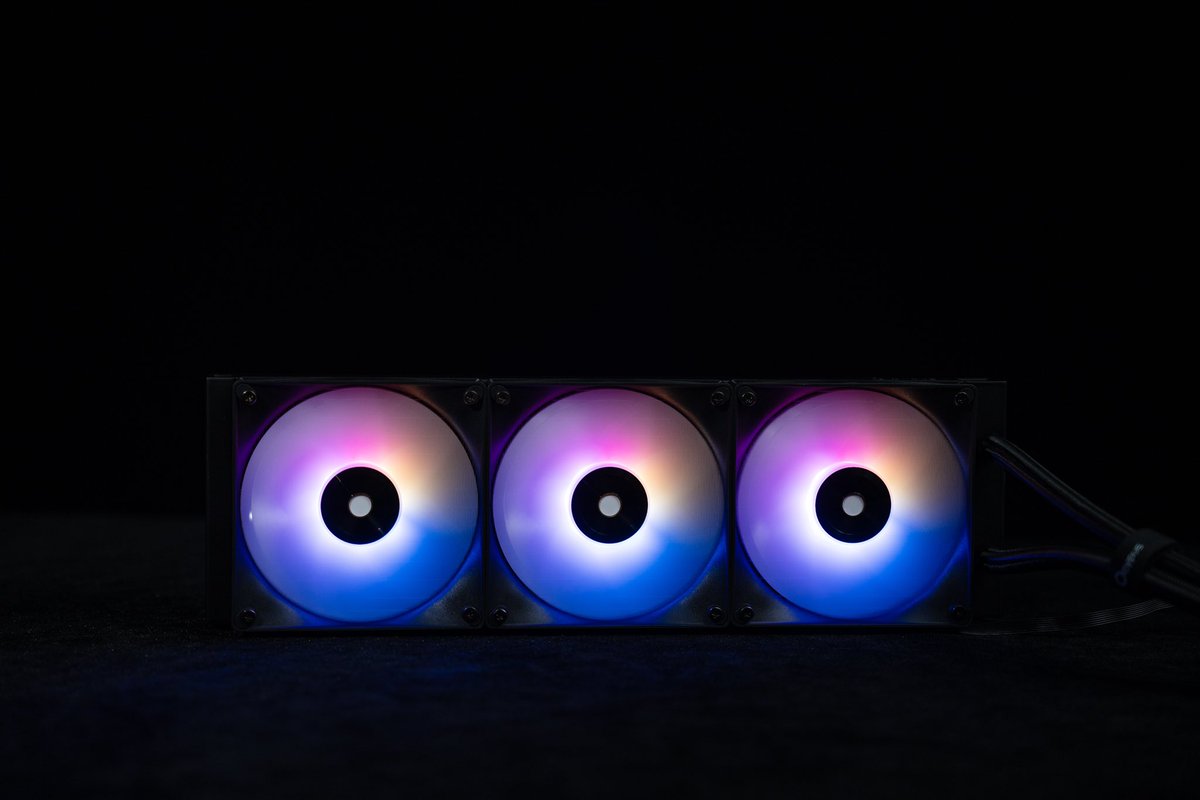 Ocypus's tweet photo. The Delta AIO V2 equipped with Ocypus‘ own ARGB Fan which balancing stable cooling with low-noise operation.

Circular elements🔘and mirror designs🪞on the fan edges make circular inspiration perfectly manifested during rotation.
💫💫💫

#Ocypus #OcypusDeltaAIOV2 https://t.co/6Ua7UDQqME