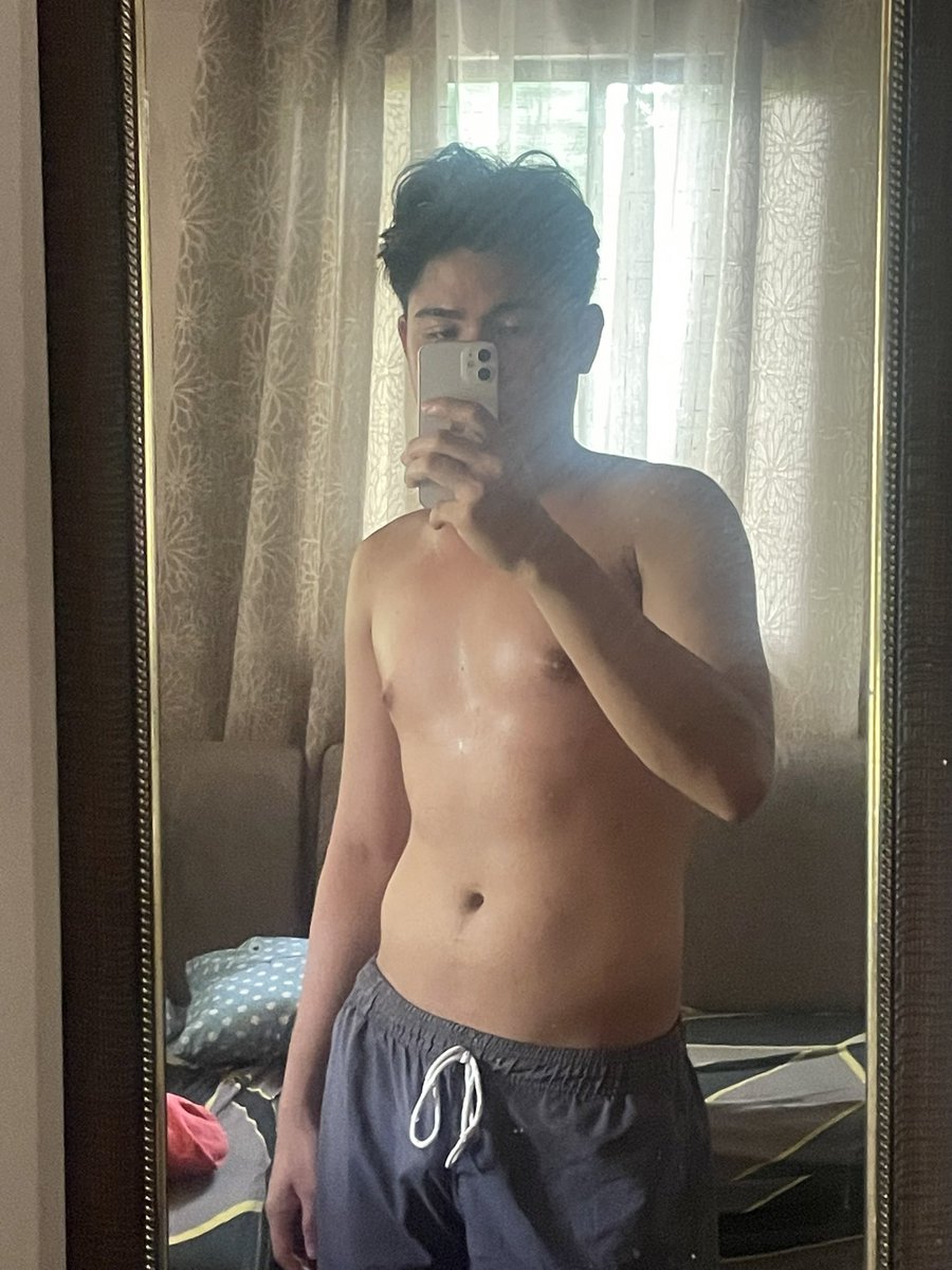 RjTayona's tweet photo. Hi https://t.co/5wI6ciNiy2