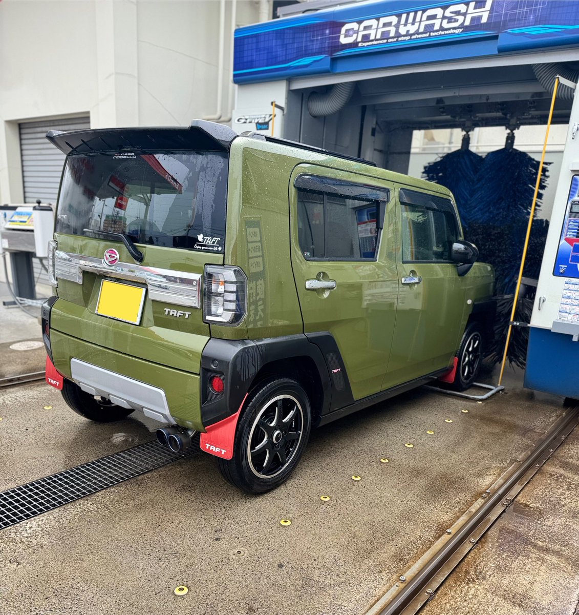 Amiuu_piro's tweet photo. タイヤ交換と久しぶりの洗車でピカピカ🚘✨️🧽🪣
#タフト
#TAFT
#LA910S
#ENKEITUNING
#ENKEITUNINGSC38
#SC38 https://t.co/4ctYcSlpU1