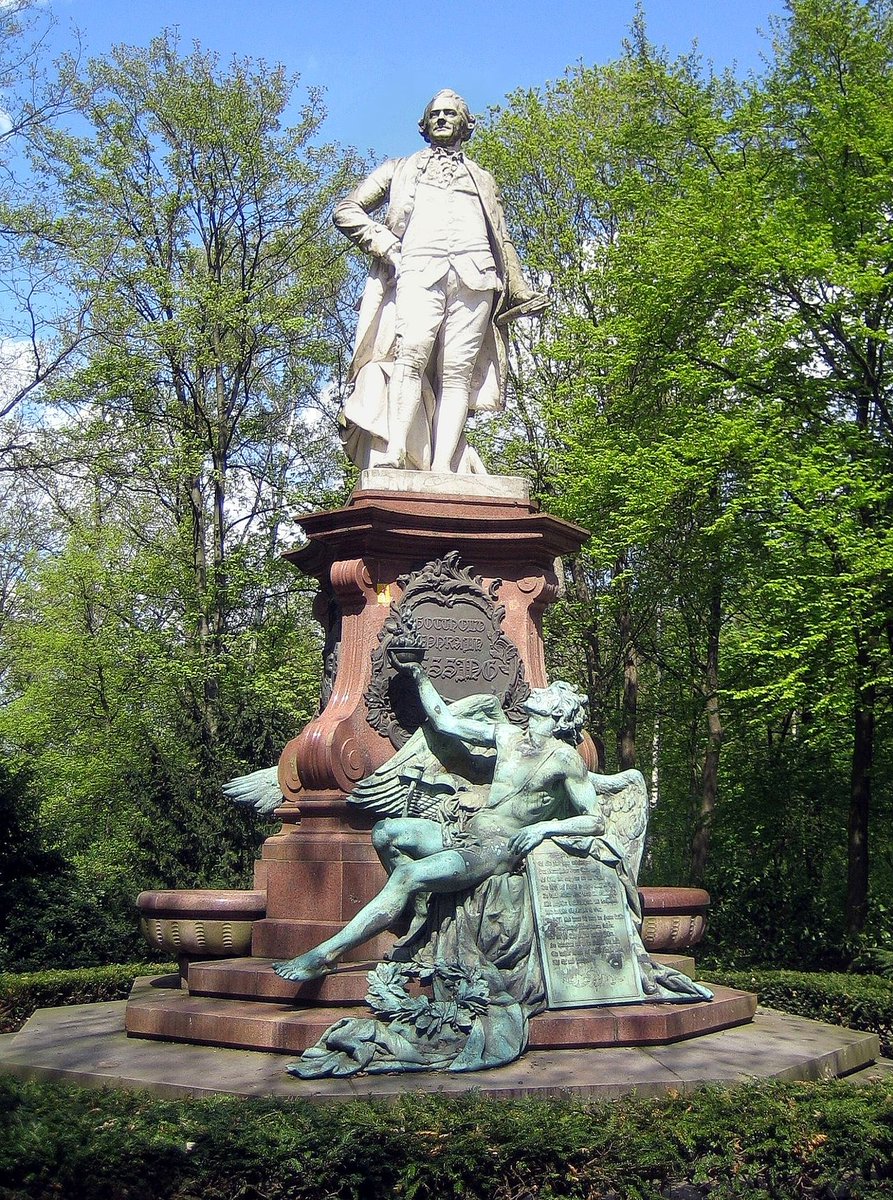 LessingWorkshop's tweet image. Am 14. Oktober 1890 wurde das Lessing-Denkmal am südöstlichen Rand des Großen Tiergartens in Berlin eingeweiht.
