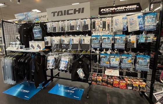 naps_kanagawa's tweet photo. 座間店新特設売場【RSタイチ LIQUIDWIND】
座間店にRSタイチの水冷式アンダーウエア「LIQUIDWIND」の特設コーナーが今年も登場‼️
詳細はコチラ↓↓😊
https://t.co/pogLhhIuuZ
#ナップス座間店 #napszama #kanagawa #motorcyclelife #バイク #LIQUIDWIND #RS_TAICHI #水冷式アンダーウエア https://t.co/pCBQfvqxPH