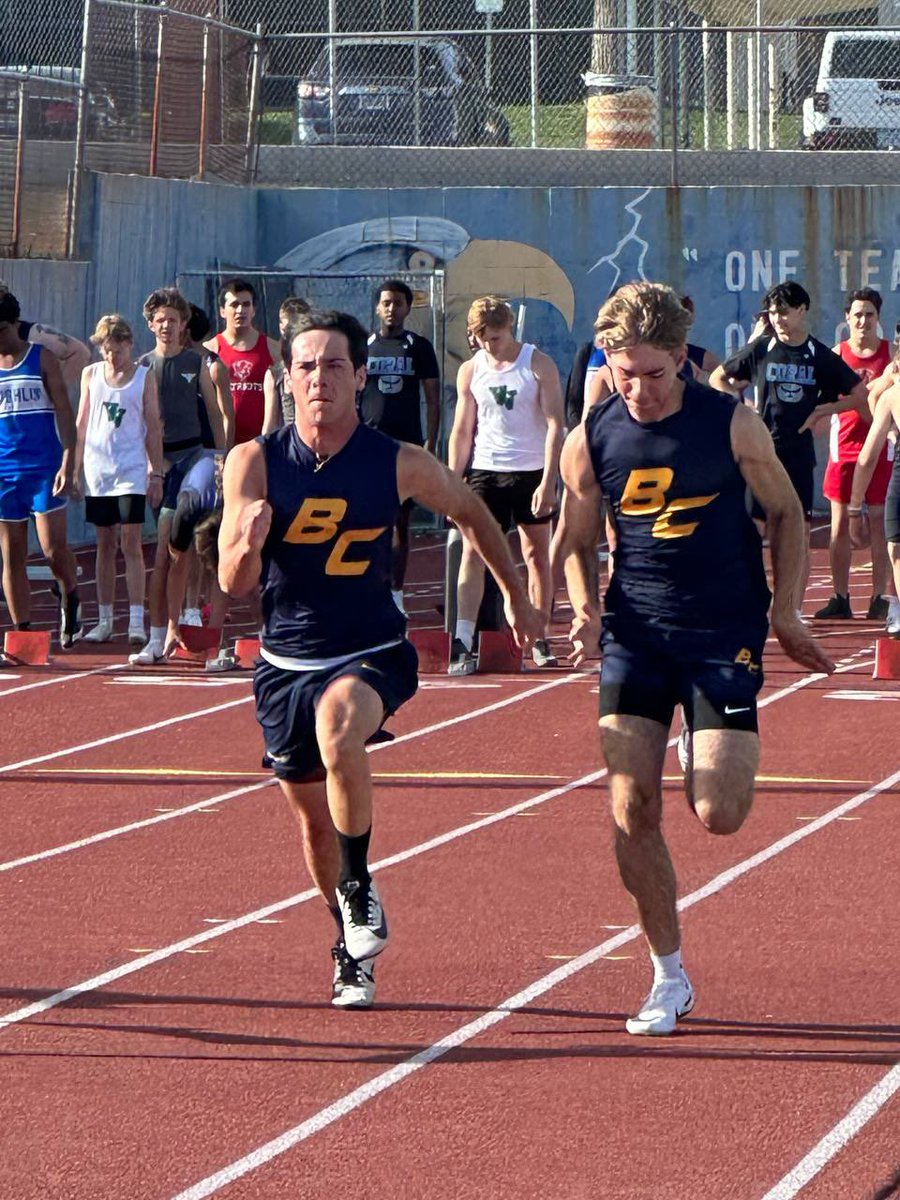 boulder_hs's tweet photo. Focused. Fierce. Fast. Our boys track team brought the heat at the meet—pushing limits and chasing PRs with every stride. Way to represent! #BCHS41 #bchstrack #TrackStrong https://t.co/ndCilwS4By