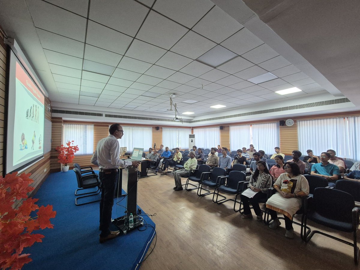 JBMSHST IITG (@jbmshst_iitg) on Twitter photo A glimpse from the insightful invited talk by Dr. Sudhir Kr. Jain at <a href="/IITGuwahati/">IIT Guwahati</a> on Diabetic Foot Disease & Medico-Mechanical Facts.
#HealthcareInnovation #MedTech #IITGuwahati #JBMSHST #MedicalDevices #SIBDS_IIBC
<a href="/MehtaFF/">Mehta Family Foundation</a> <a href="/NaveenForChange/">Naveen Jha</a> <a href="/IITGuwahati/">IIT Guwahati</a> <a href="/DirectorIITG/">Director, IIT Guwahati</a> <a href="/CfN_IITG/">Centre for Nanotechnology, IIT Guwahati</a> A glimpse from the insightful invited talk by Dr. Sudhir Kr. Jain at <a href="/IITGuwahati/">IIT Guwahati</a> on Diabetic Foot Disease & Medico-Mechanical Facts.
#HealthcareInnovation #MedTech #IITGuwahati #JBMSHST #MedicalDevices #SIBDS_IIBC
<a href="/MehtaFF/">Mehta Family Foundation</a> <a href="/NaveenForChange/">Naveen Jha</a> <a href="/IITGuwahati/">IIT Guwahati</a> <a href="/DirectorIITG/">Director, IIT Guwahati</a> <a href="/CfN_IITG/">Centre for Nanotechnology, IIT Guwahati</a>