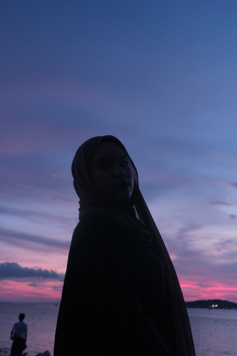 draftme_____'s tweet image. dengan judul mencari sunset dan mengobrol. 
lanjut ke ganet, mengobrol lagi 🤍✨