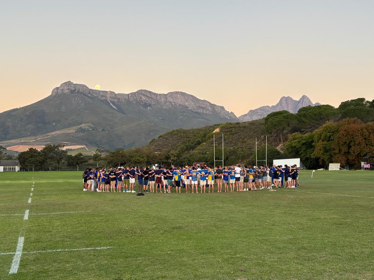 JapanRugbyMinna's tweet photo. 「レフリングの在り方や国際的な基準に触れることができ、大変有意義な経験となりました。」

南アフリカ🇿🇦で行われたWorld Rugby High Performance Match Official Academyに参加した ＃手束伊吹 レフリーよりレポートが届きました✨

詳細は💁
https://t.co/WTkCu888SN

＃みんなでラグビー https://t.co/PsHaoDgXtU