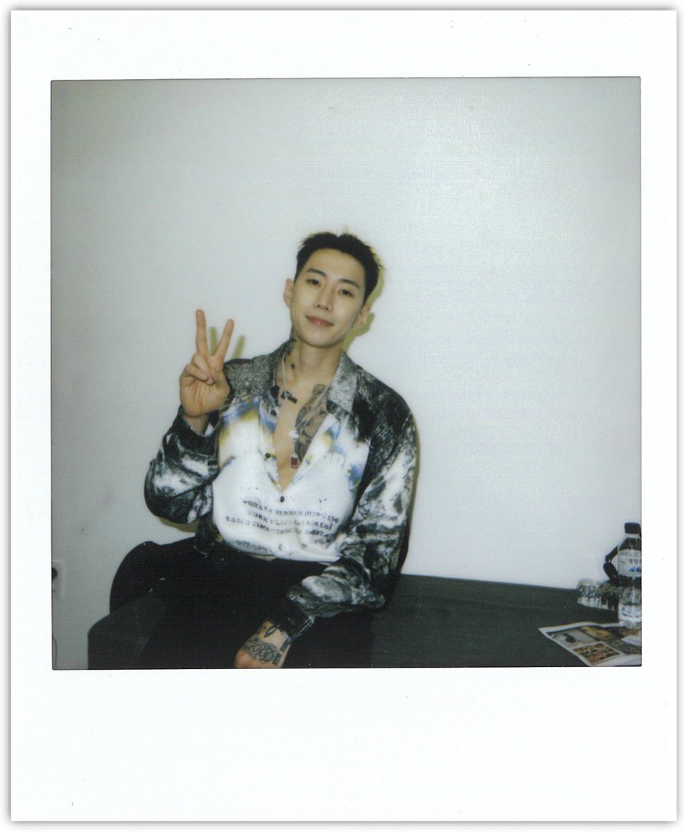 Team_JayPark's tweet photo. It’s his birthday, but we’re the ones feeling blessed.
Happy Birthday to the artist who gave us all the serenades &amp; body rolls we didn’t know we needed 🖤

@JAYBUMAOM 🎂
#JayPark #2025JayParkWorldTour #SerenadesAndBodyRolls https://t.co/GcK2AVT6dP
