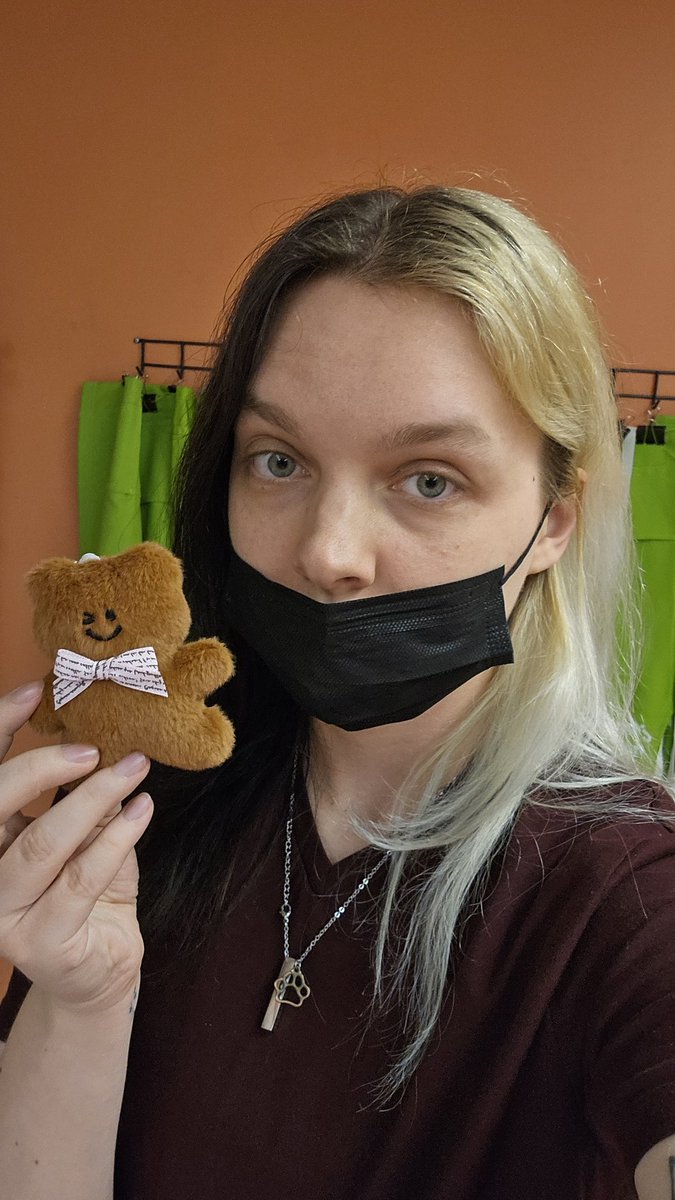 theirhaven's tweet image. my bf (bear friend)
took this in the break room at work jgdjjf
#andrsd #andearselcaday #ampersandone #kyrell #andear #앰퍼샌드원 #카이렐