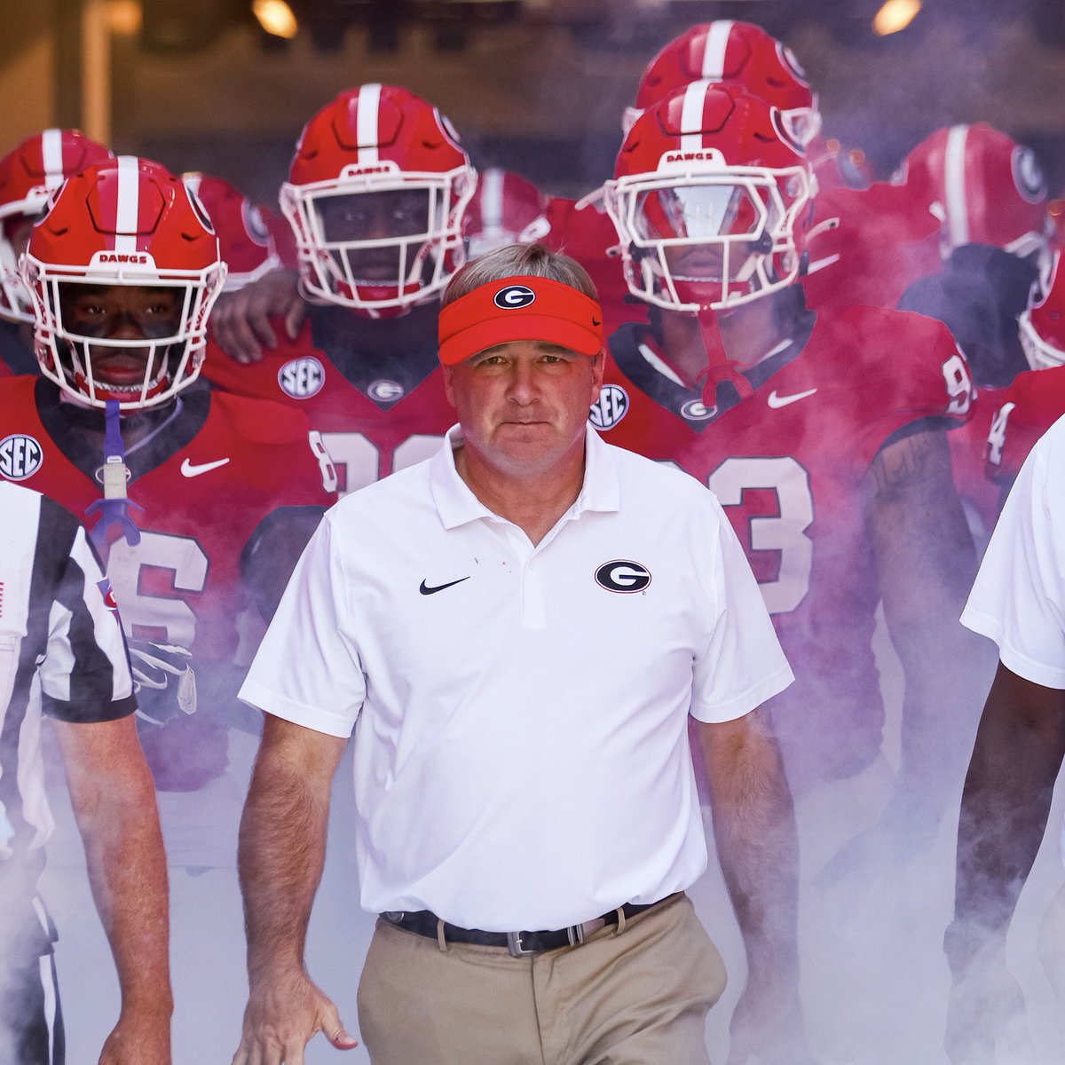 Kirby Smart is 105-19 in his nine seasons at Georgia. 

He has sent 20 players to the First Round, including the three tonight. 

Kirby Smart continues to have more First Round Bulldogs than losses in Athens. #GoDawgs🏆 🏆