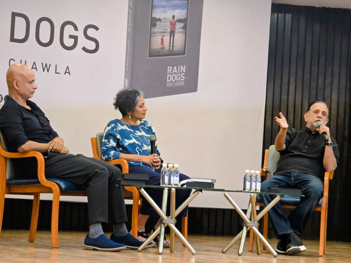 Delighted to attend the launch of "Rain Dogs" by Rohit Chawla last evening at the #IIC       
Rohit, one of India's most celebrated photographers is renowned for his human portraits.
His look at dogs on Goa's beaches is unique and sensitive
The resultant images are just stunning.