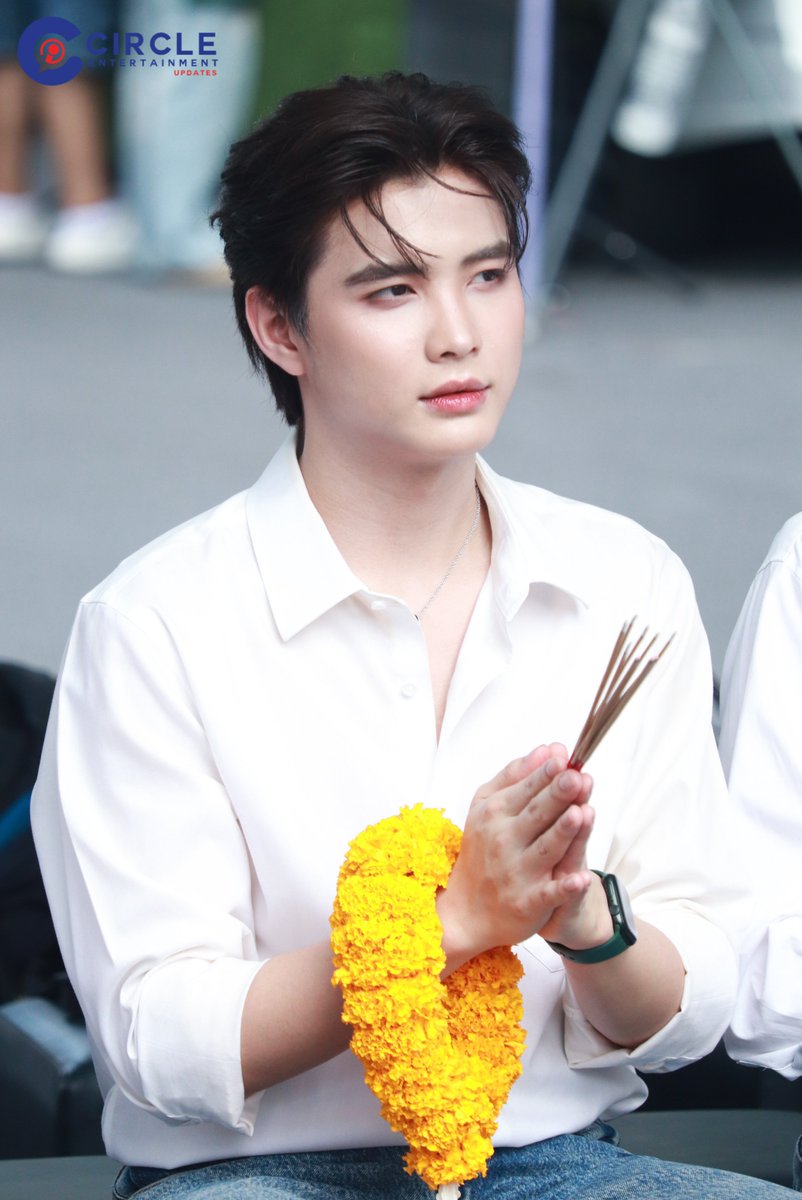 “พาย-กอล์ฟ” ในงานบวงสรวง Fourever You Project Part 2

FOR YOU FOREVER
#WorshipFoureverYou2
#FoureverYouProjectPart2
#pie_saran #golfpasatorn
#PieGolf #พายกอล์ฟ