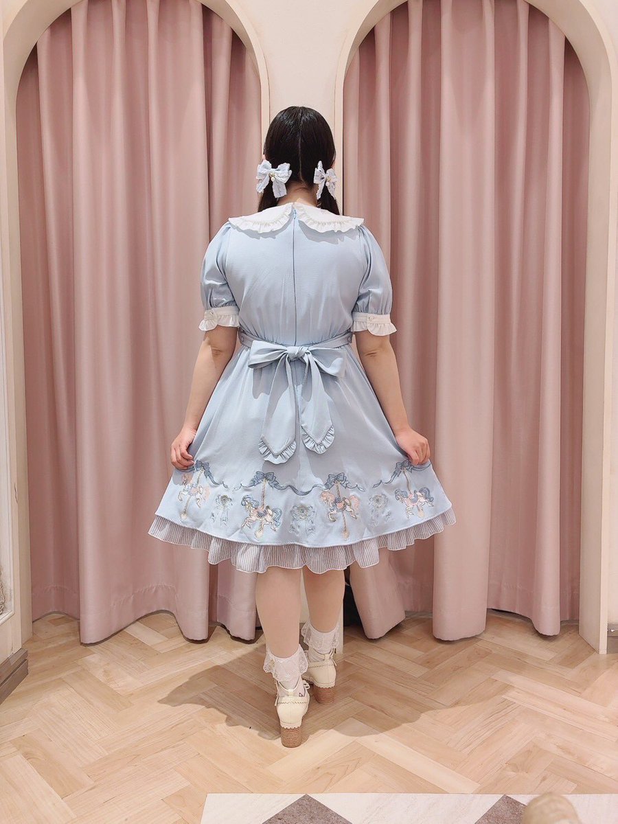 🎠new🎠 Nostalgic Dreamin Carousel ワンピース ￥14,960 サックス