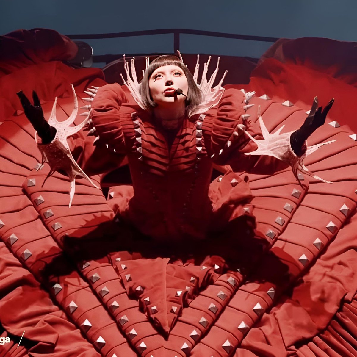 CEROROMAN's tweet image. Después del nivel de producción de #KatyPerry, #GAGACHELLA y @shakira, no pude evitar preguntarme: algún cantante hombre podría compararse o, siquiera, intentar hacer lo que ellas hacen?
🤯👏